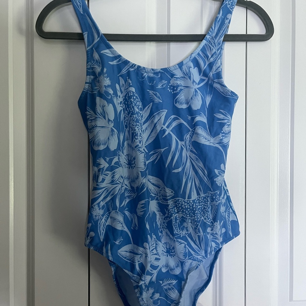Unique aerie leotard. Offline x Aly Raisman colab. Size S